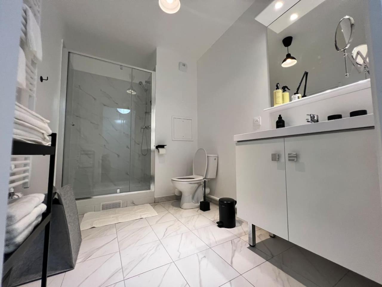 Disneyland Minimalist Lifestyle - 5 Pax Apartment Сери Екстериор снимка
