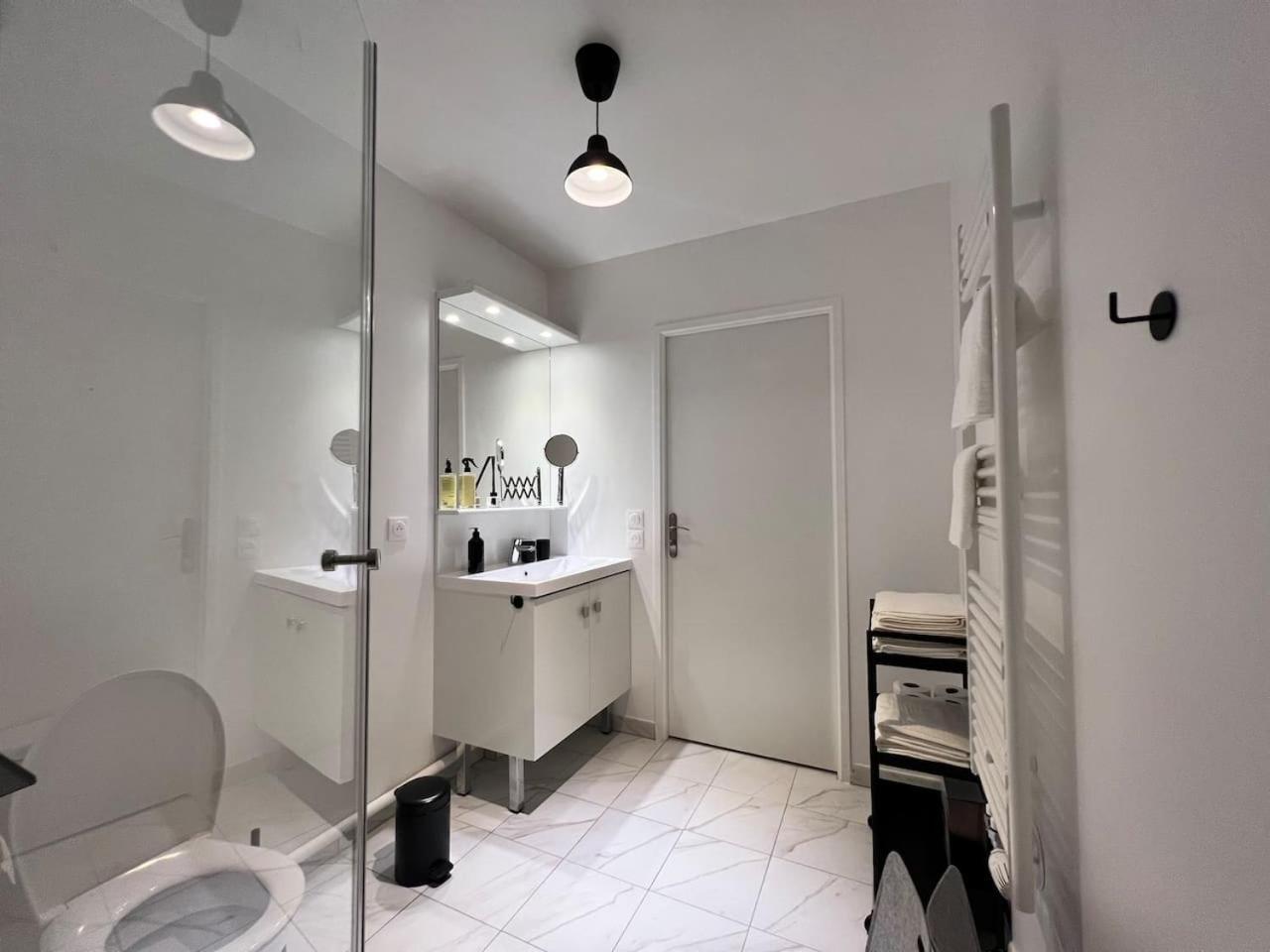 Disneyland Minimalist Lifestyle - 5 Pax Apartment Сери Екстериор снимка